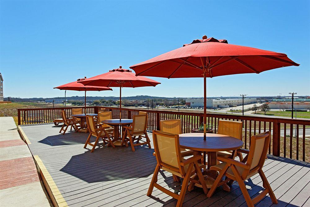 Holiday Inn Express & Suites San Antonio West Sea World Area By Ihg Restaurante foto