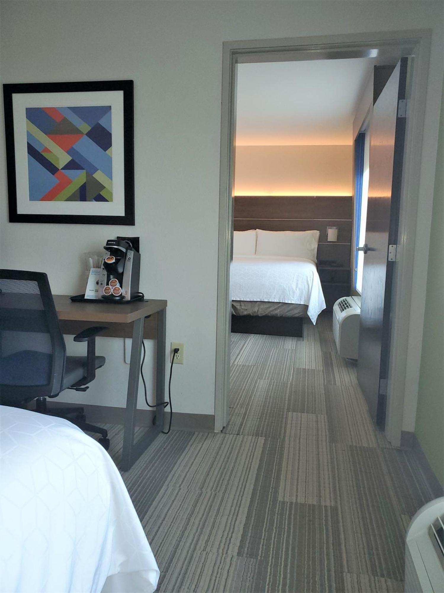 Holiday Inn Express & Suites San Antonio West Sea World Area By Ihg Exterior foto